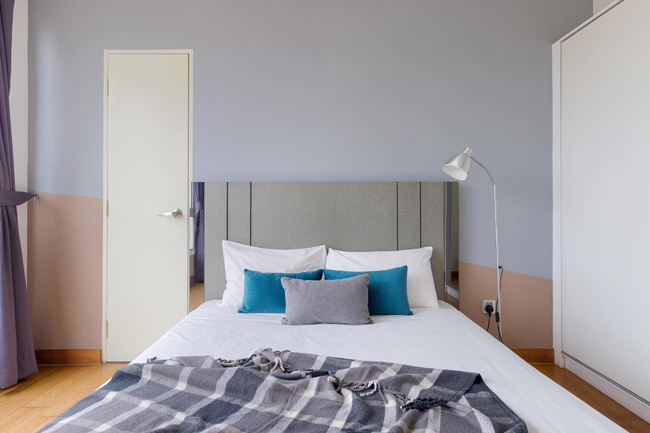 Crest Apartment